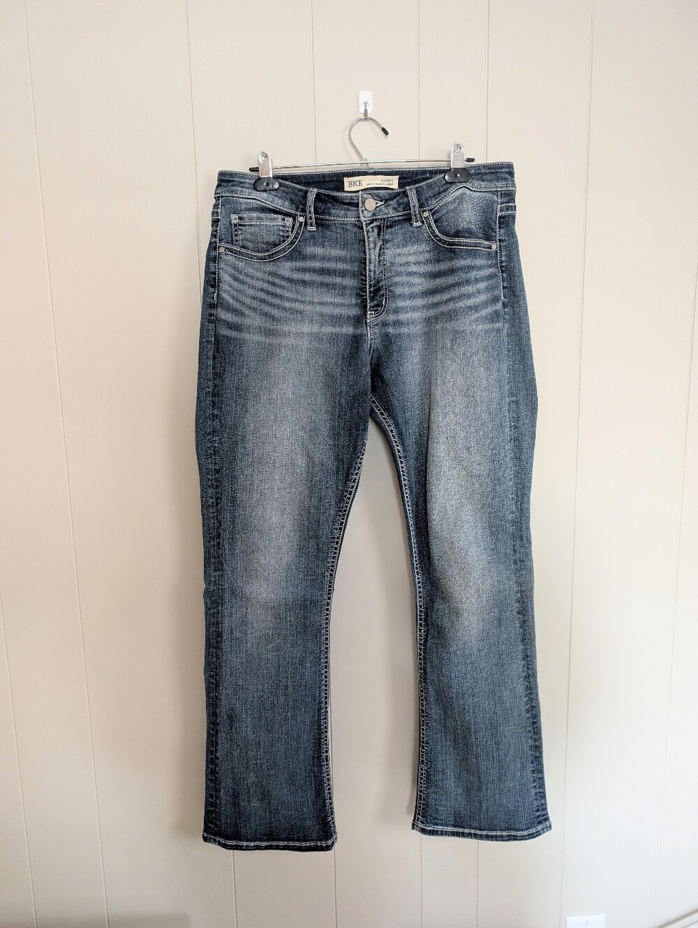 BKE Gabby Women's Curvy Fit Boot cut Jeans Size 31
